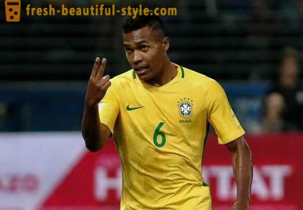 Alex Sandro: en kort historie om brasiliansk fodbold karriere