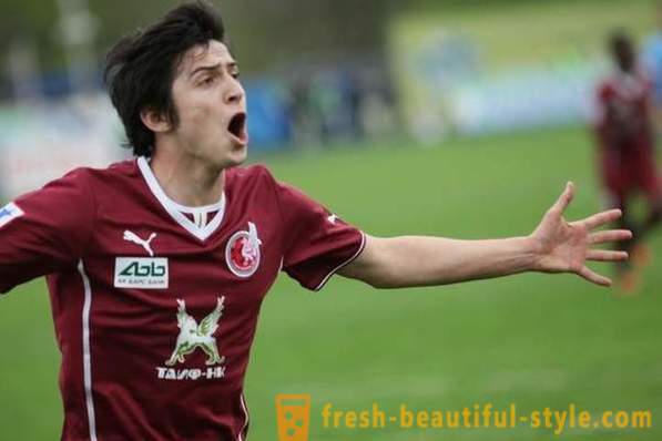 Serdar Azmun: Karriere iranske fodboldspiller, 