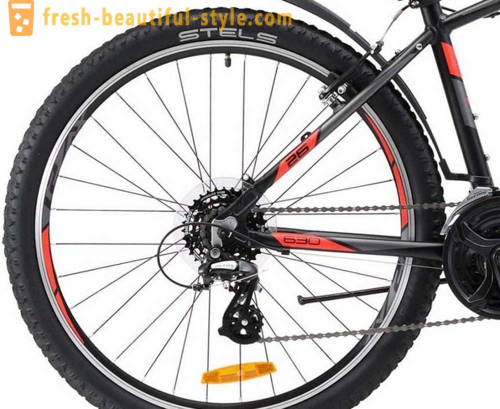 Stels Navigator 630 cykel: en oversigt, specifikationer, anmeldelser
