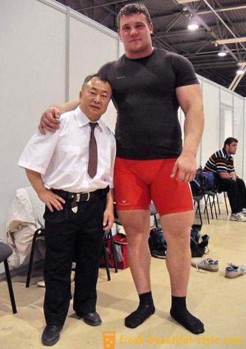 Kirill Sarychev: højde, vægt, fotos