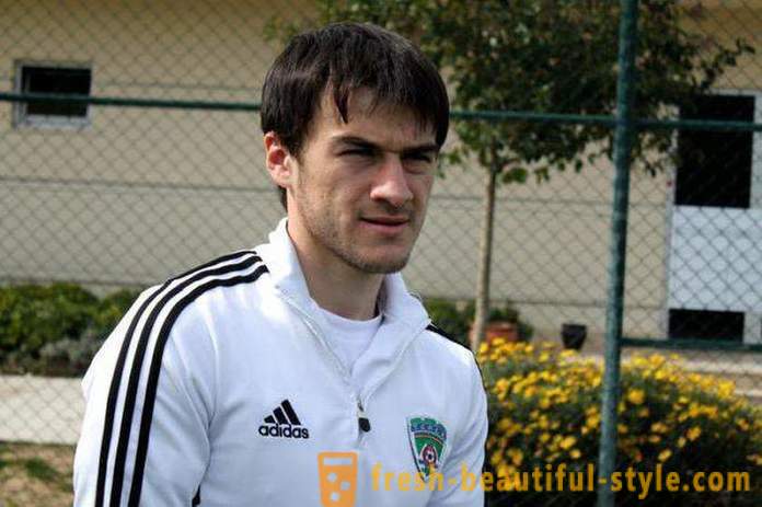 Rizwan Utsiev: Karriere Russisk fodboldspiller (forsvarer af klubben 