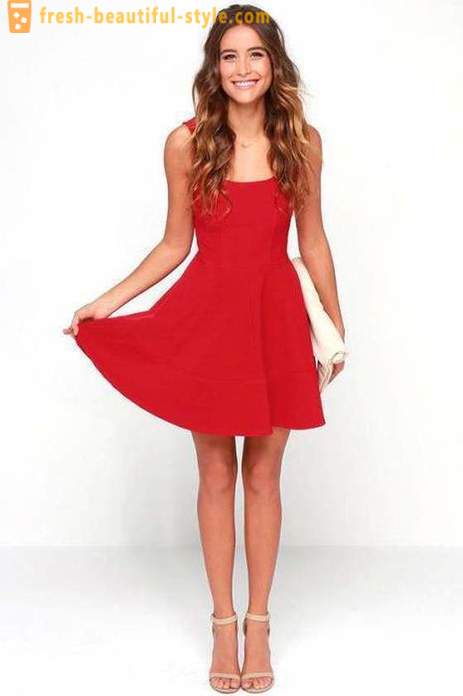 Rød cocktail kjole: hvordan man vælger og hvad de skal bære