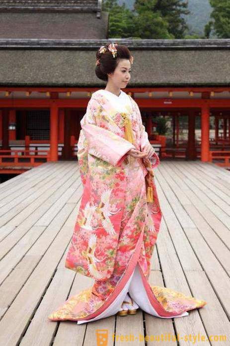 Kimono japansk historie oprindelse, karakteristika og traditioner