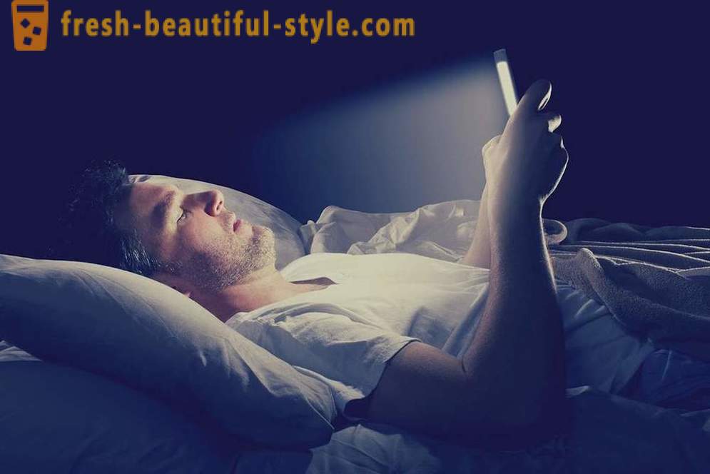 Forskere har opdaget, hvorfor du ikke kan sove med din smartphone