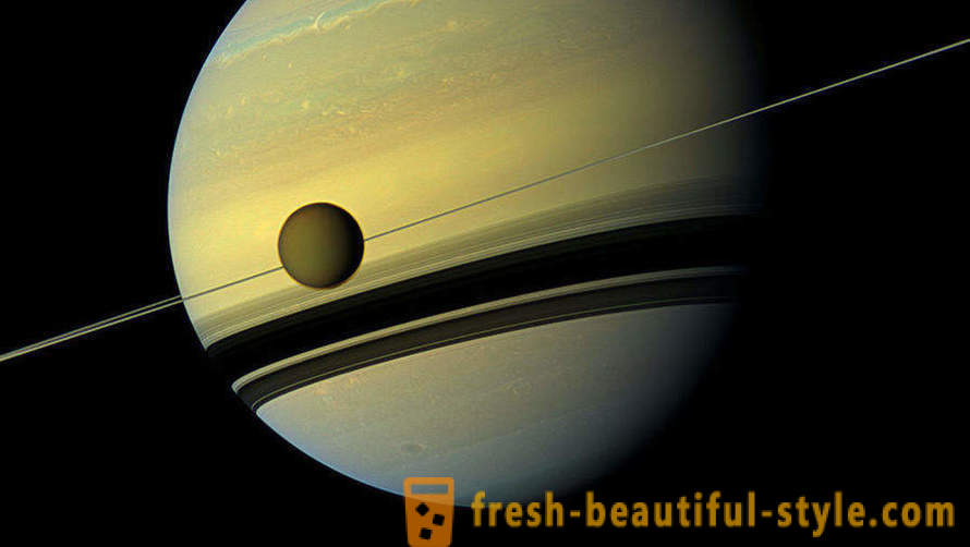 Verdens simpelthen med enheden Cassini