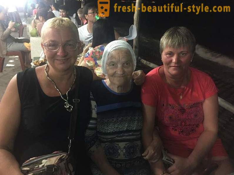 89-årige bosiddende i Krasnoyarsk, rejser verden på hans pensionering
