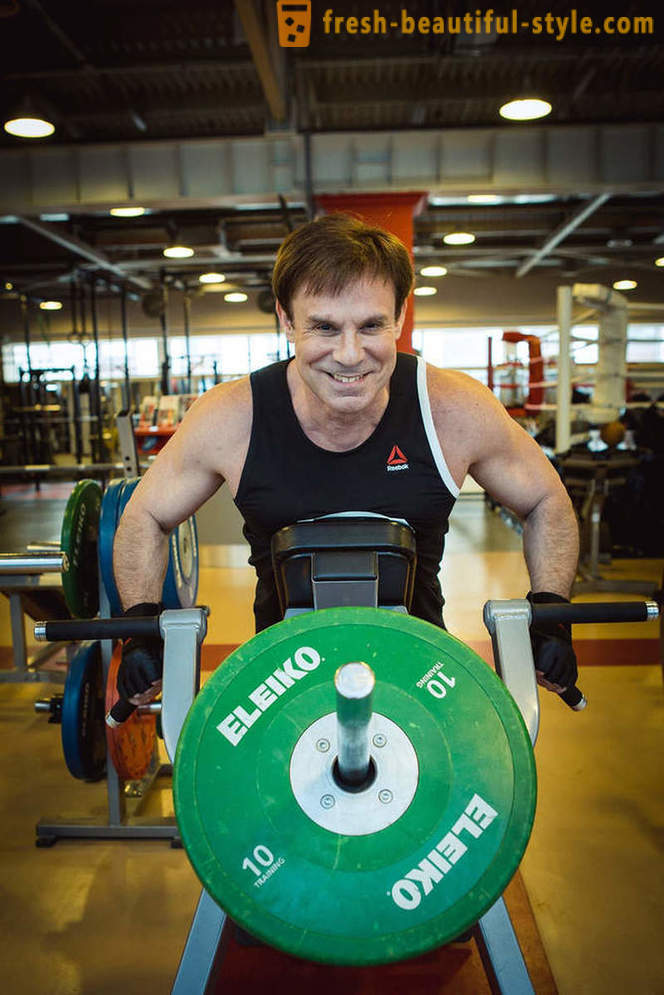 Efim Shifrin på sin 60-årsdagen udelal Schwarzenegger