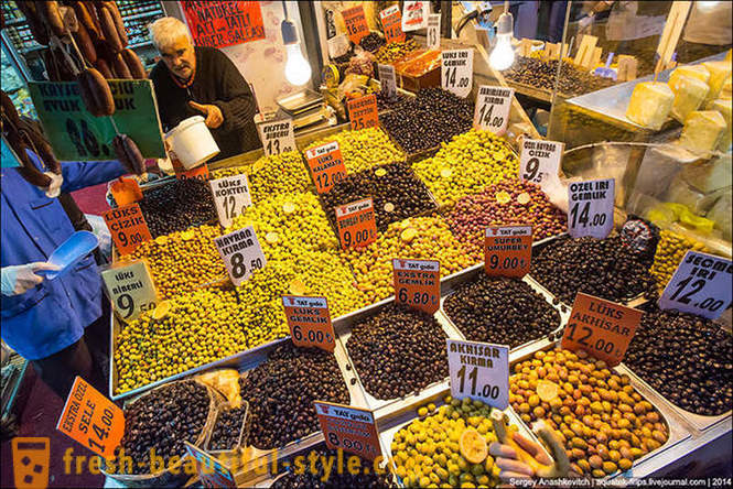 Marked Walk krydderier i Istanbul