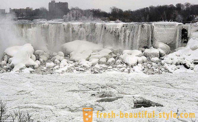10 fascinerende billede af frosne Niagara Falls