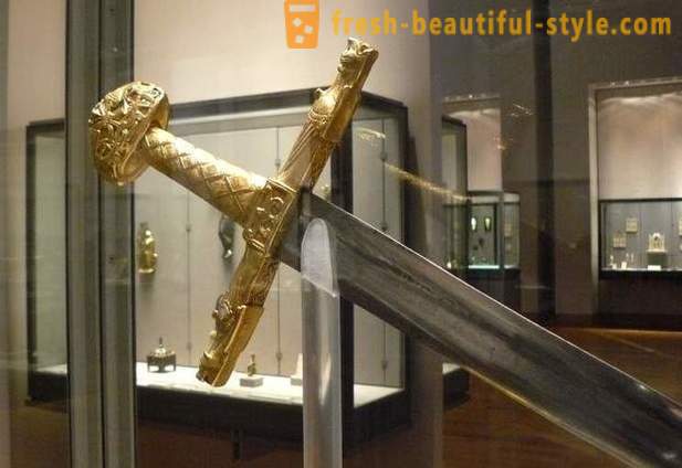 12 mest berømte sværd, som er sammensat legender