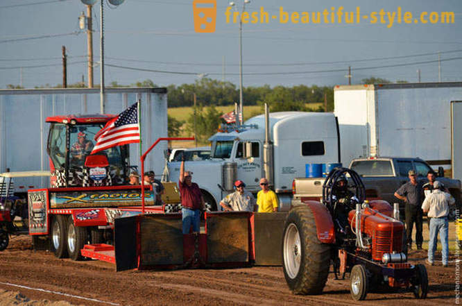 Traktorer på steroider eller løb i Texas