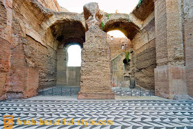 Gåture langs de gamle bade i Rom