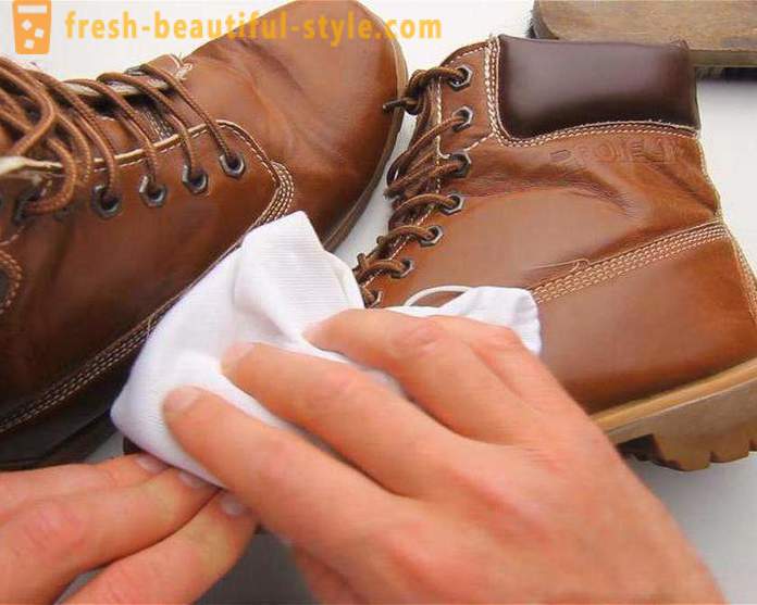 Hvordan til at strække sin støvle i hjemmet: effektive teknikker, metoder og anbefalinger