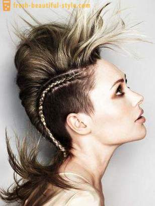 Haircut med glatbarberet kvindelige tempel. Valgmuligheder og stilarter haircuts, hår styling typer.