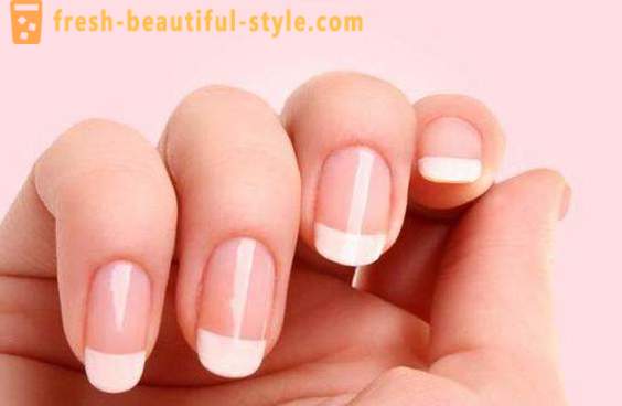 Manicure: smukke negle i 15 minutter